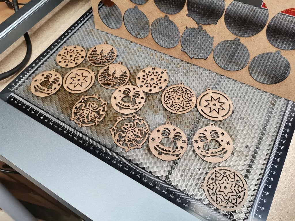 Lasercut03.jpg