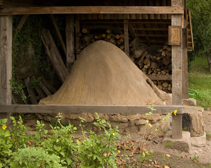 meiner muß nicht "Original" sein, darf ruhig einen Schornstein und eine Tür haben